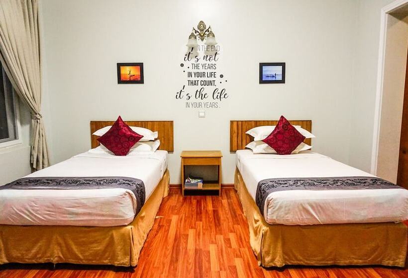 هتل Westay @ The Grand Nyaung Shwe , Inle Lake