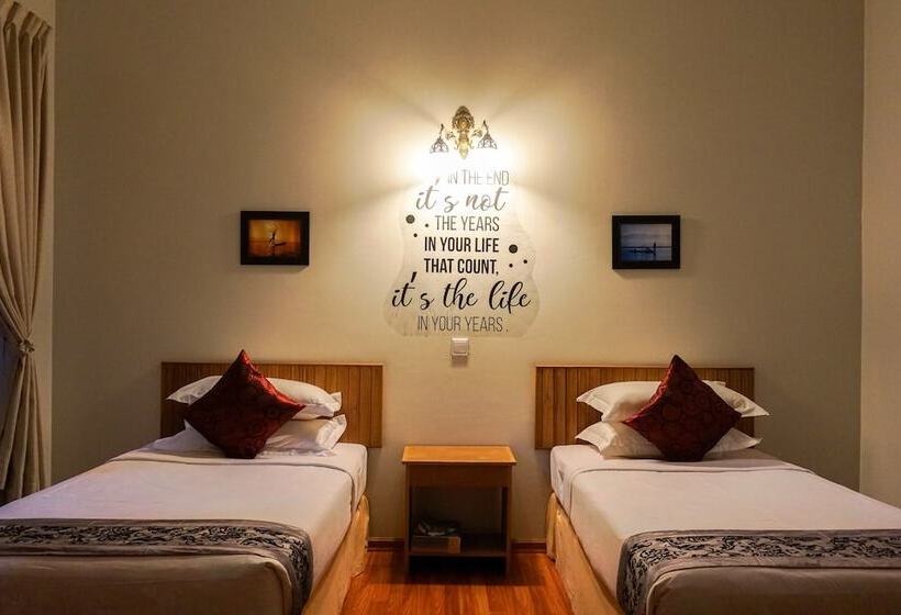 هتل Westay @ The Grand Nyaung Shwe , Inle Lake