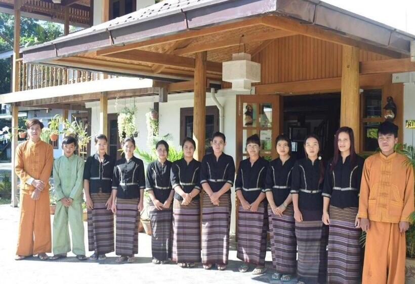 هتل Westay @ The Grand Nyaung Shwe, Inle Lake
