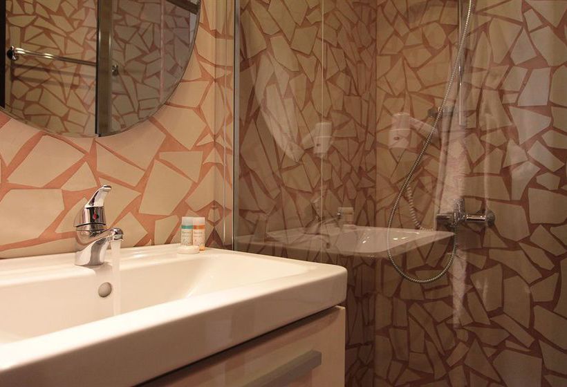 Отель White Lotus Luxury Accommodation