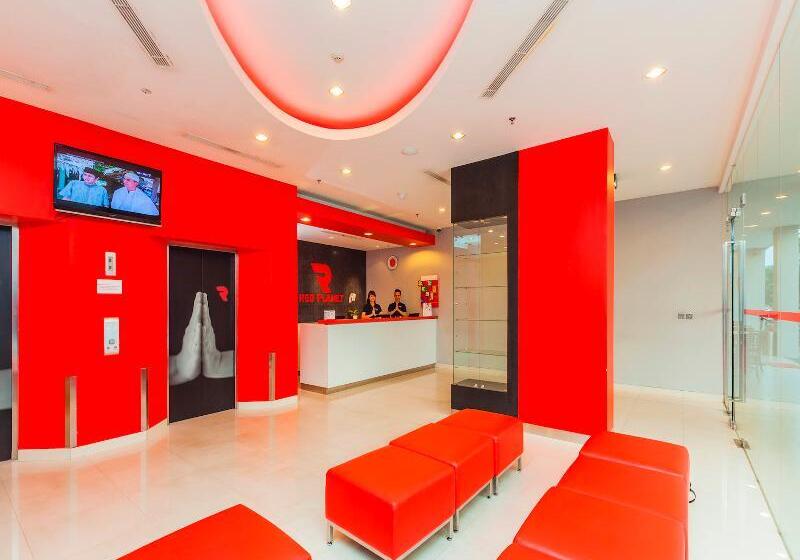 هتل Red Planet Bekasi