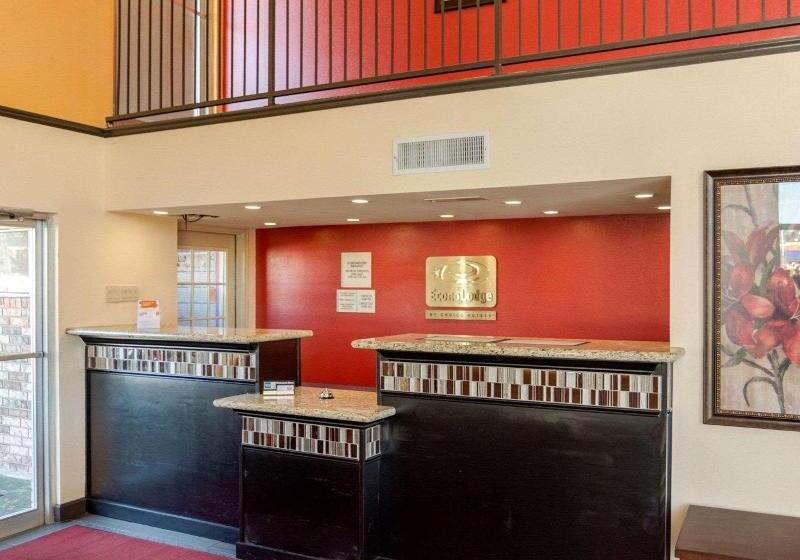 فندق على الطريق Homestay Inn & Suites