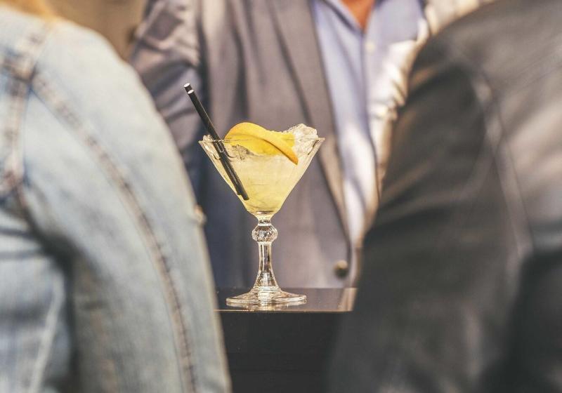 فندق على الطريق The Oriana Orange   Retro Hotel & Resort