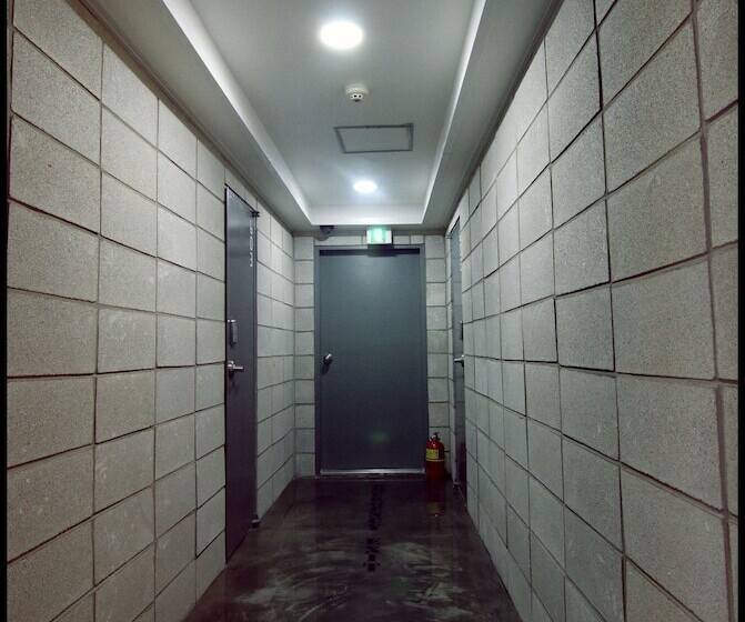 Pensão 24 Guesthouse Sinchon