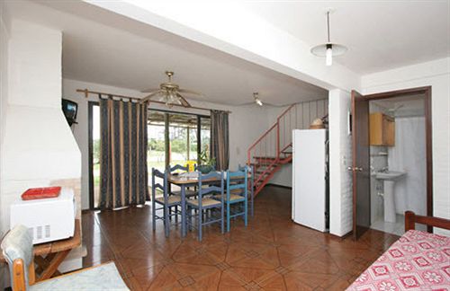 استراحتگاه Complejo Turístico Piccola Marina