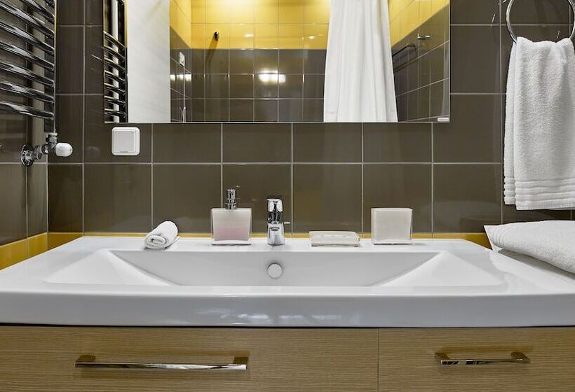 Scale Suites