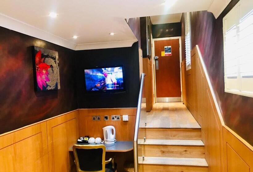Fotos del hotel The Melville Rooms & Suites  London:  21