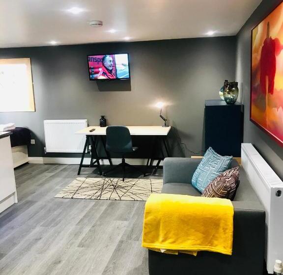 Fotos del hotel The Melville Rooms & Suites  London:  30