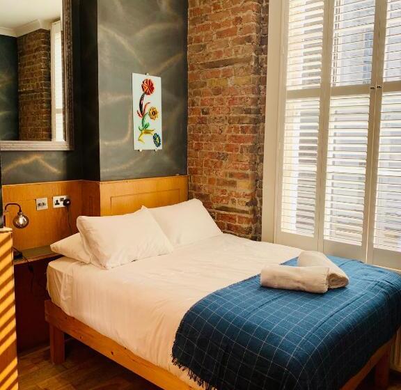 Fotos del hotel The Melville Rooms & Suites  London:  2