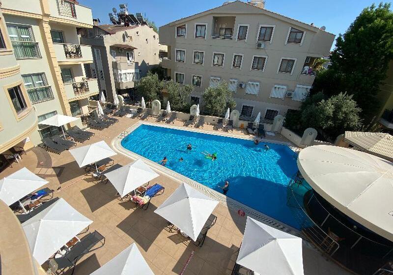 Club Karakas Apart Otel