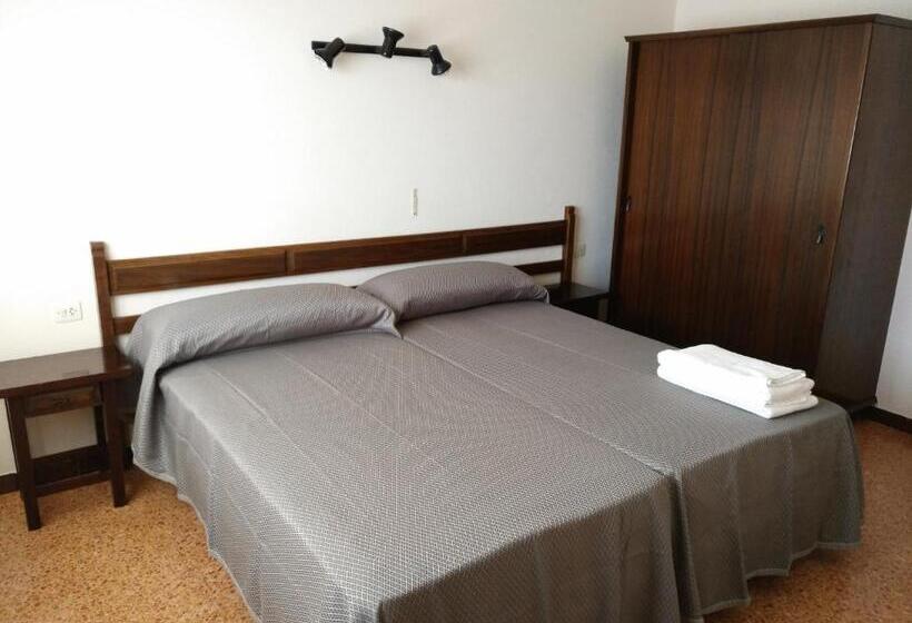 Hostal L Esplai