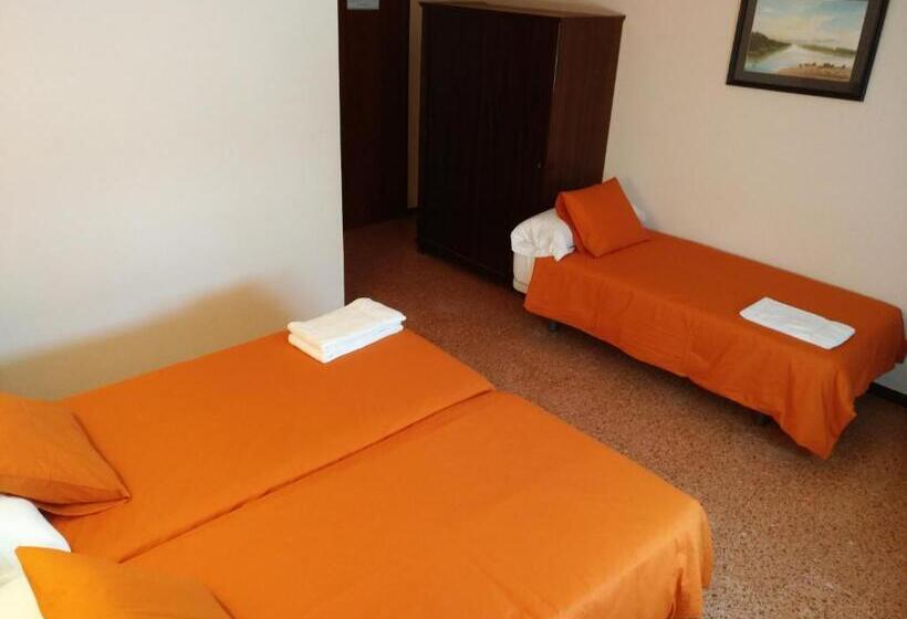 Hostal L´esplai
