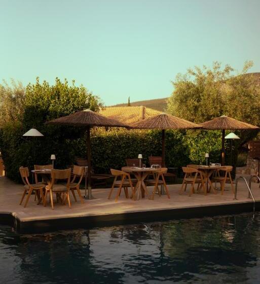 هتل Anthemion Suites And Villas
