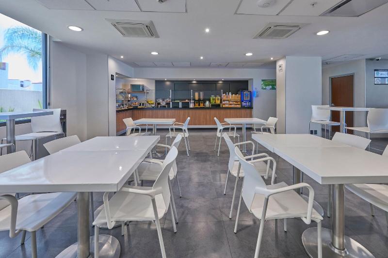 فندق City Express By Marriott Salamanca