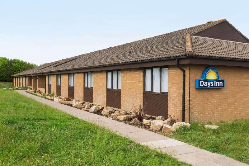هتل Days Inn Sutton Scotney North