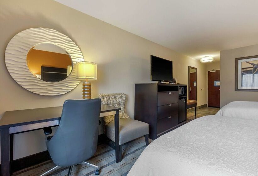 فندق Hampton Inn & Suites Columbus