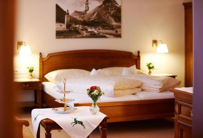 هتل Jagdhaus Monzabon