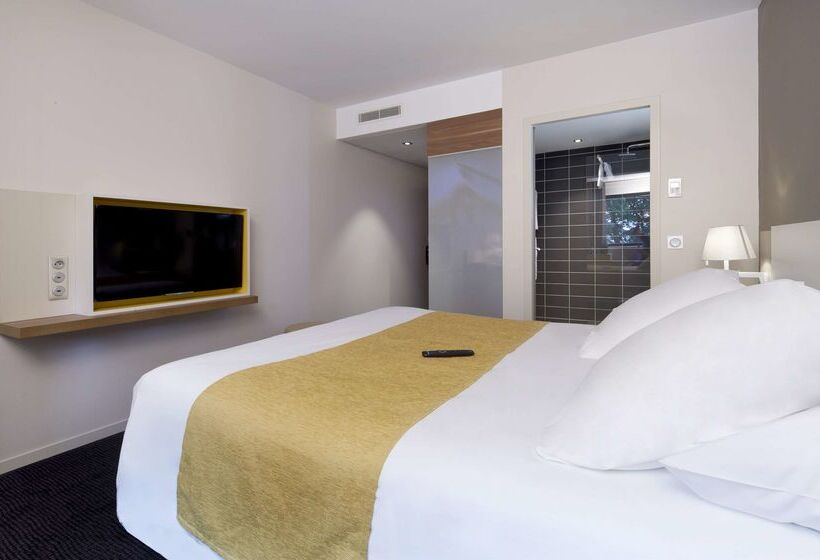 هتل Kyriad Prestige Pau – Palais Des Sports