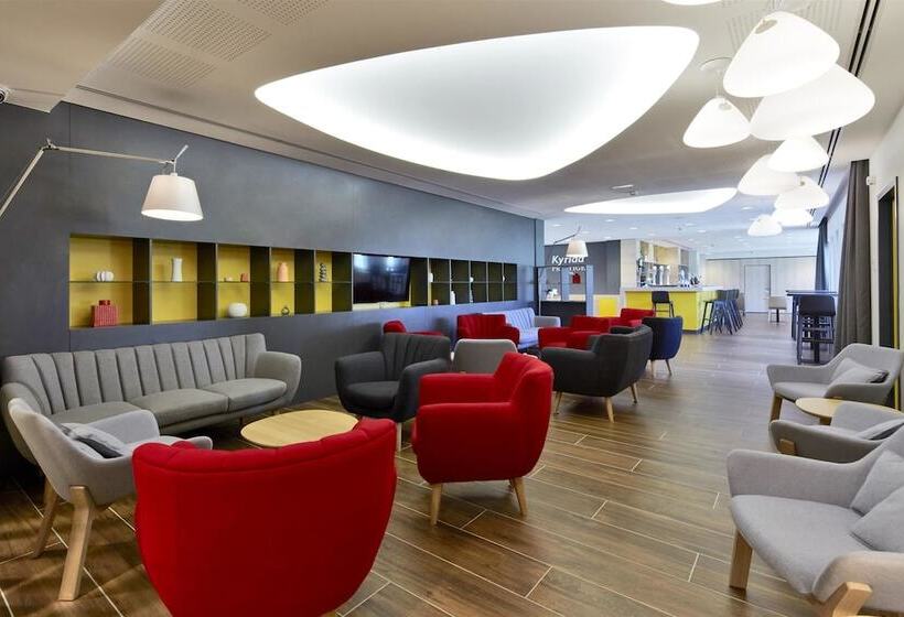 هتل Kyriad Prestige Pau – Palais Des Sports