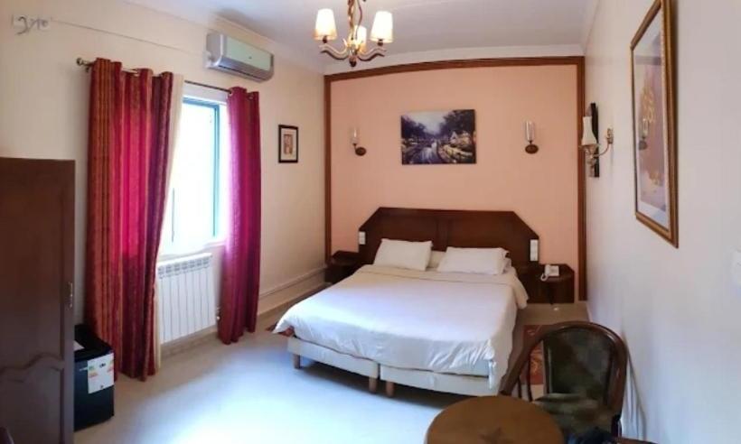 هتل Les Ambassadeurs