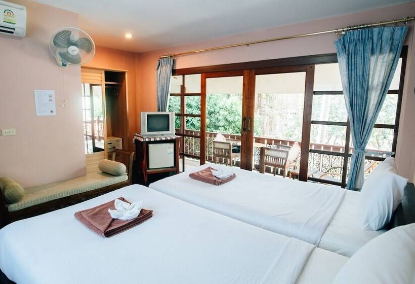 هتل Noble Night Guesthouse