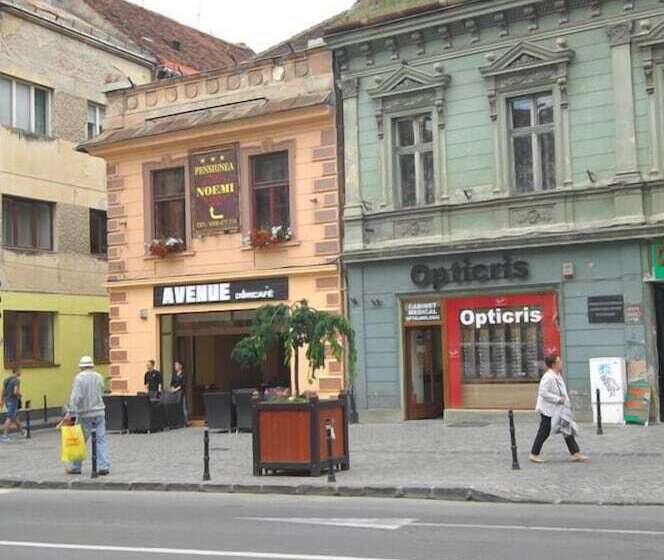 هتل Pension Noemi
