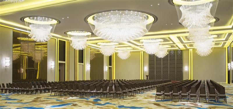 هتل Sheraton Langfang Chaobai River