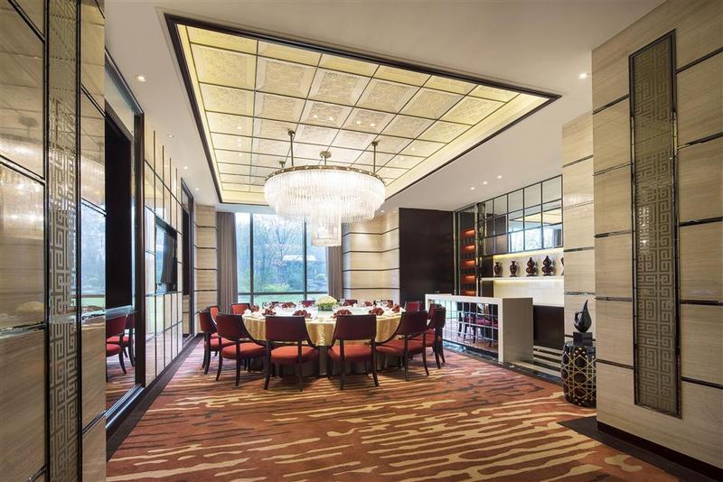هتل Sheraton Langfang Chaobai River