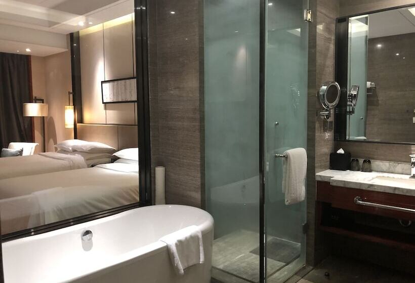 هتل Sheraton Langfang Chaobai River