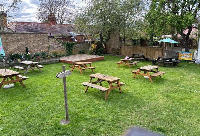 호텔 Three Tuns Ashwell