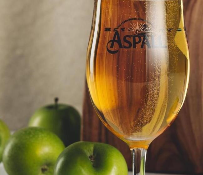 호텔 Three Tuns Ashwell