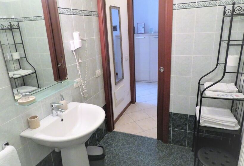 Fotos del hotel Verona Class Aparthotel (residenze Del Cuore):  5 Fotos del hotel Verona Class Aparthotel (residenze Del Cuore):  5