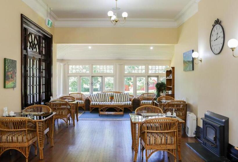 پانسیون Petersons Armidale Winery And Guesthouse