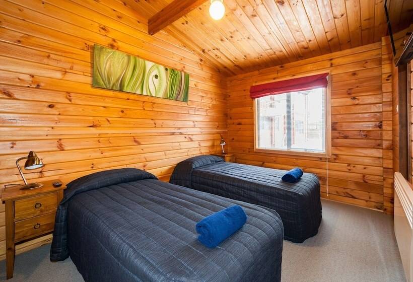 تختخواب و صبحانه Breckenridge Lodge