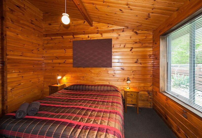 تختخواب و صبحانه Breckenridge Lodge