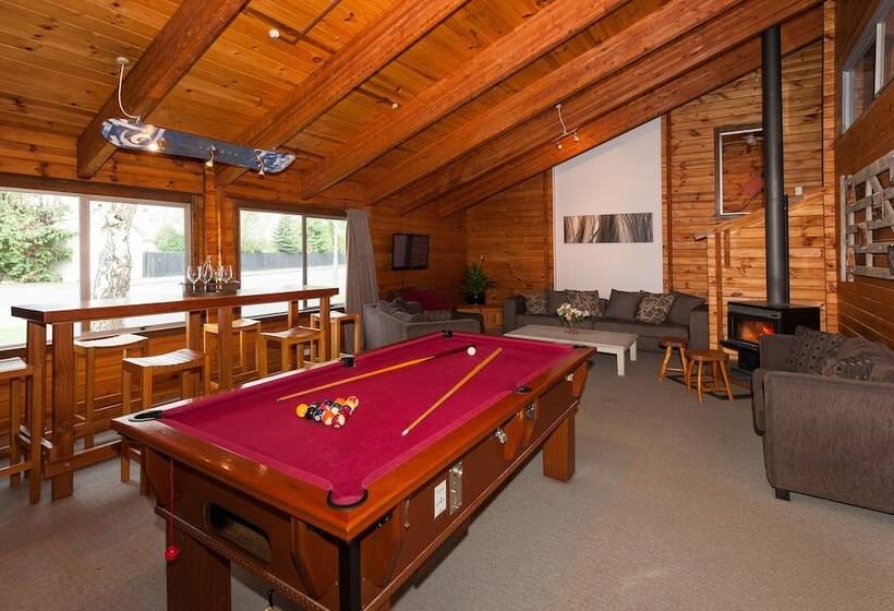 تختخواب و صبحانه Breckenridge Lodge
