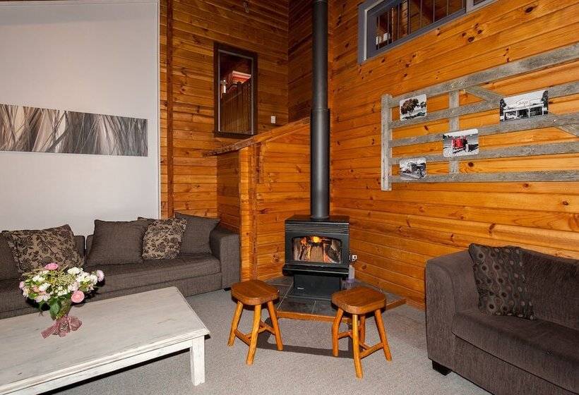 تختخواب و صبحانه Breckenridge Lodge