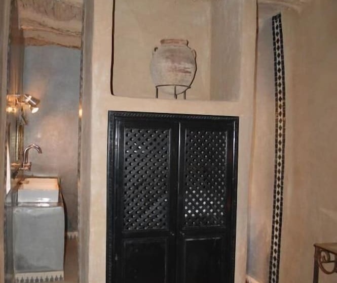 تختخواب و صبحانه Kasbah Gousteau