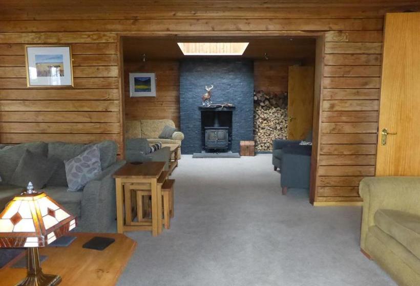 Bed and Breakfast Old Pines Hotel And Restaurant en Spean Bridge Destinia