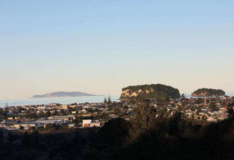 Brenton Lodge