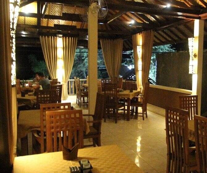 Chonos Hotel Lovina