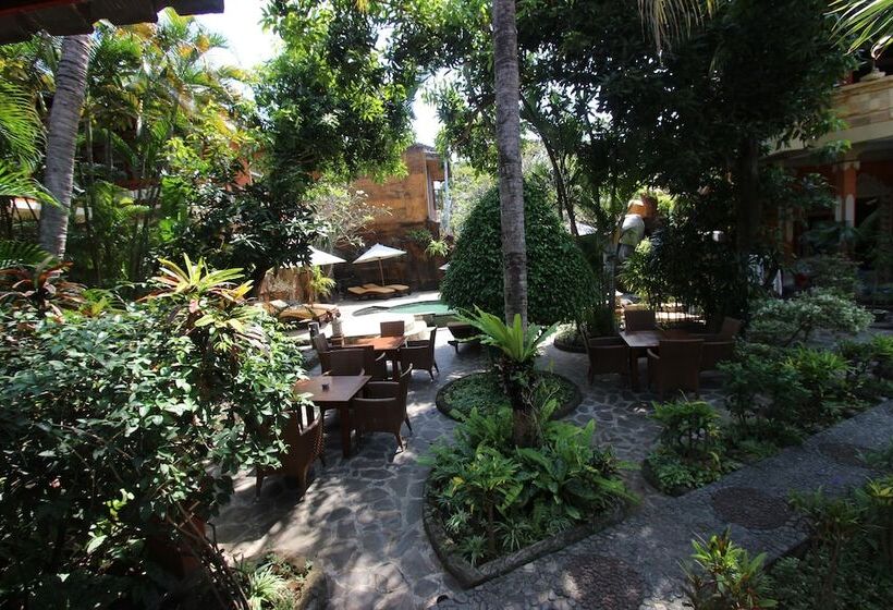 Chonos Hotel Lovina