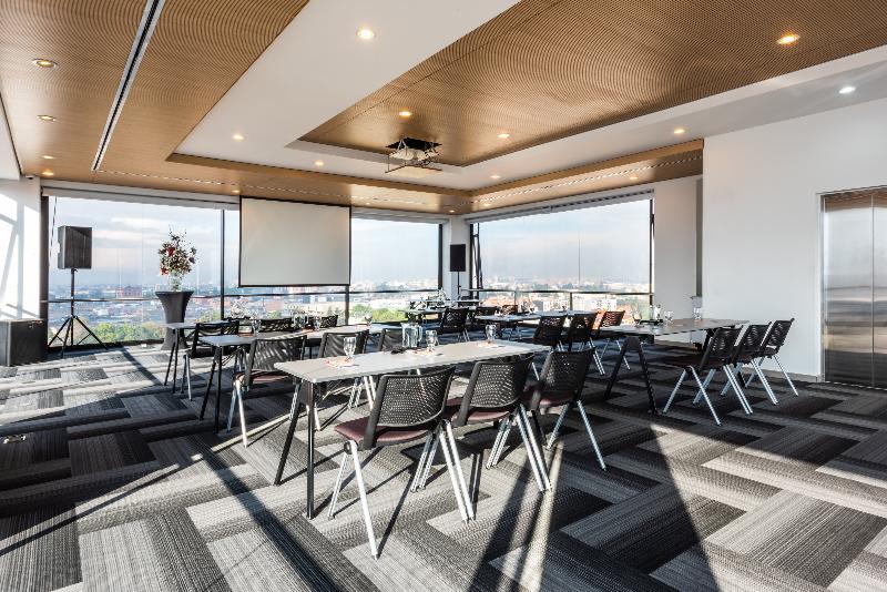 هتل Black Tower Premium