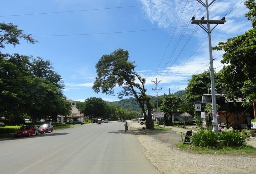 هتل Colono Beach