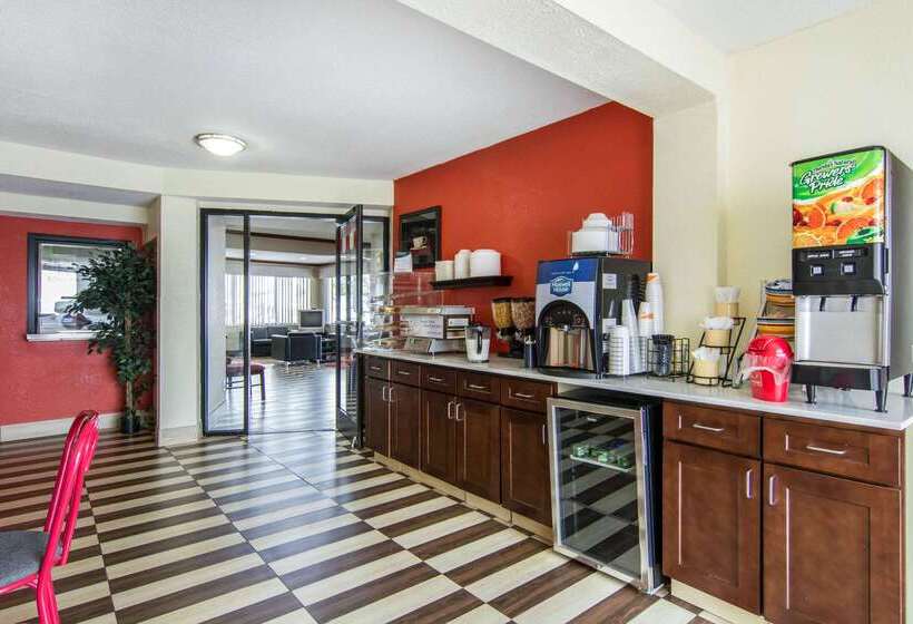 ホテル Econo Lodge Weldon  Roanoke Rapids