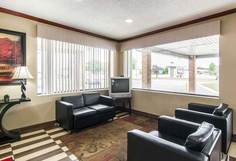 ホテル Econo Lodge Weldon  Roanoke Rapids