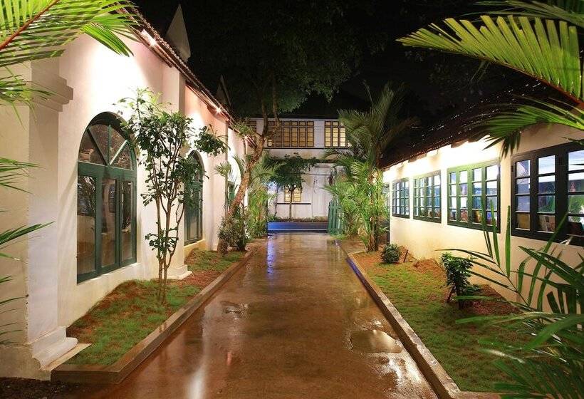 Fotos del hotel Elphinstone Residency:  11
