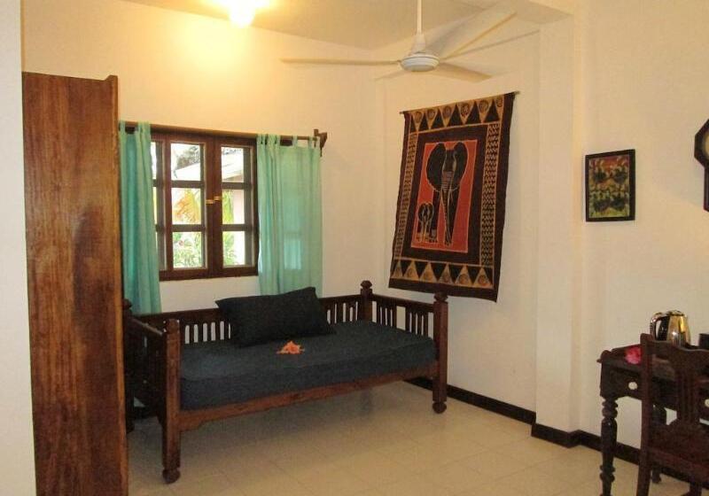 Fotos del hotel Flame Tree Cottages:  10