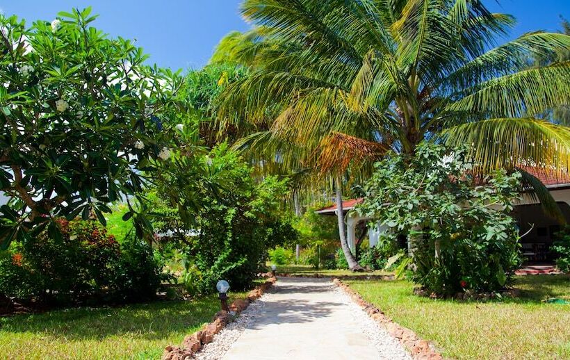 Fotos del hotel Flame Tree Cottages:  28
