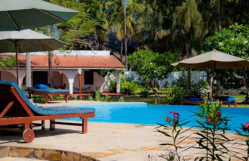 Fotos del hotel Flame Tree Cottages:  18